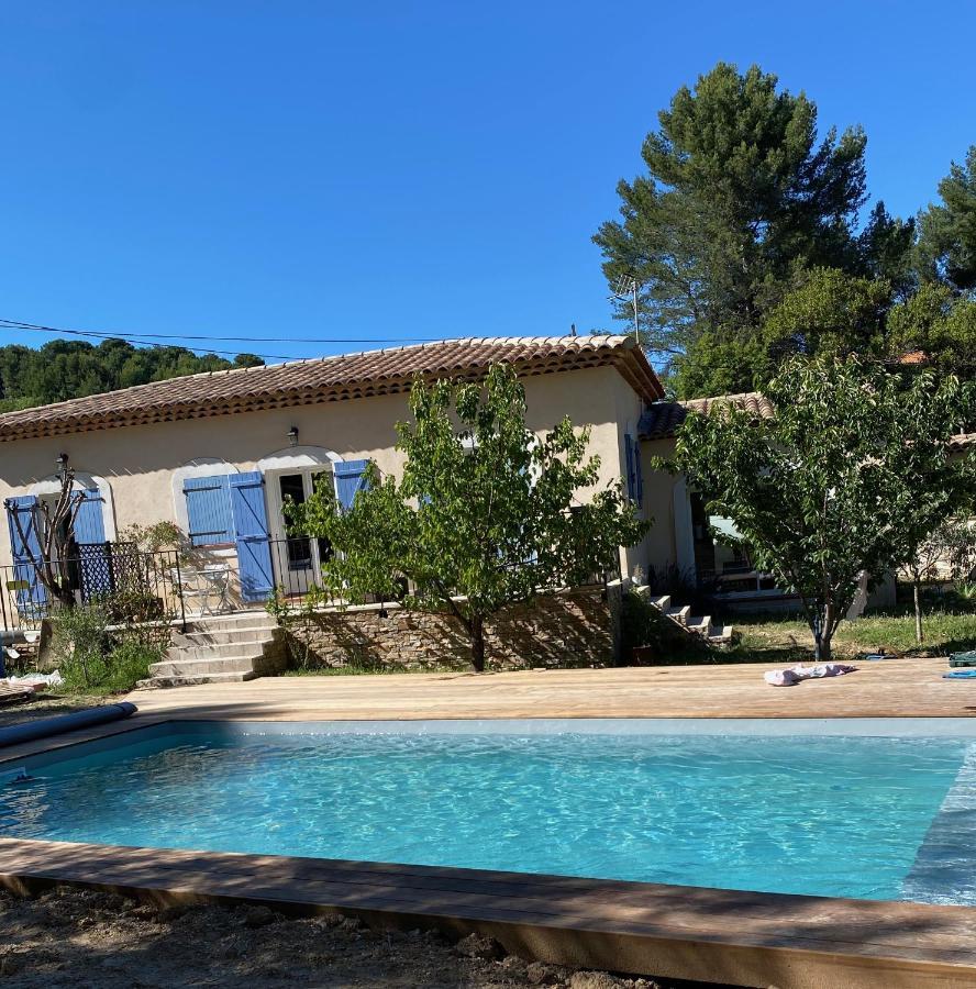 Bed and Breakfast Les Manaux en Provence à Roquevaire Extérieur photo