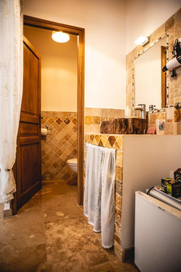 Bed and Breakfast Les Manaux en Provence à Roquevaire Extérieur photo