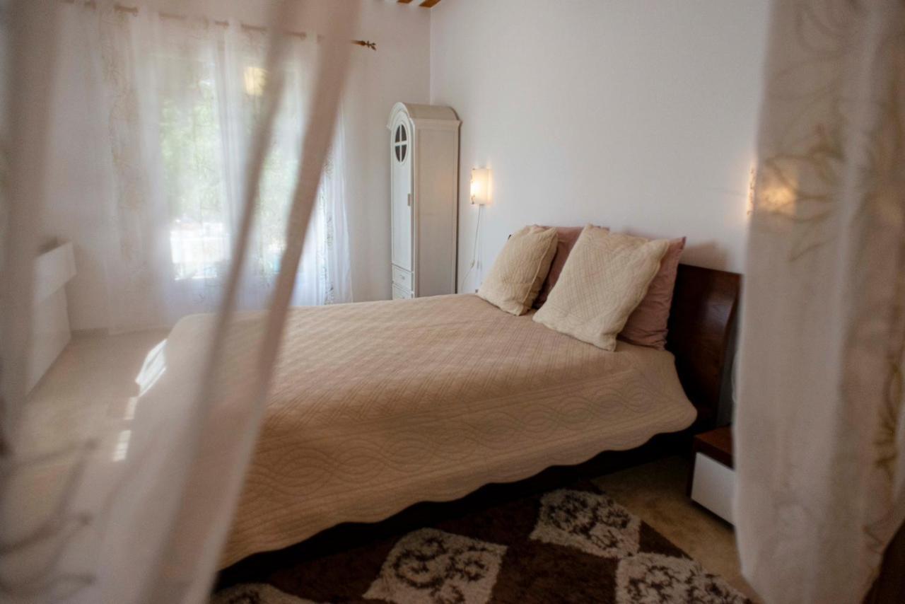 Bed and Breakfast Les Manaux en Provence à Roquevaire Extérieur photo