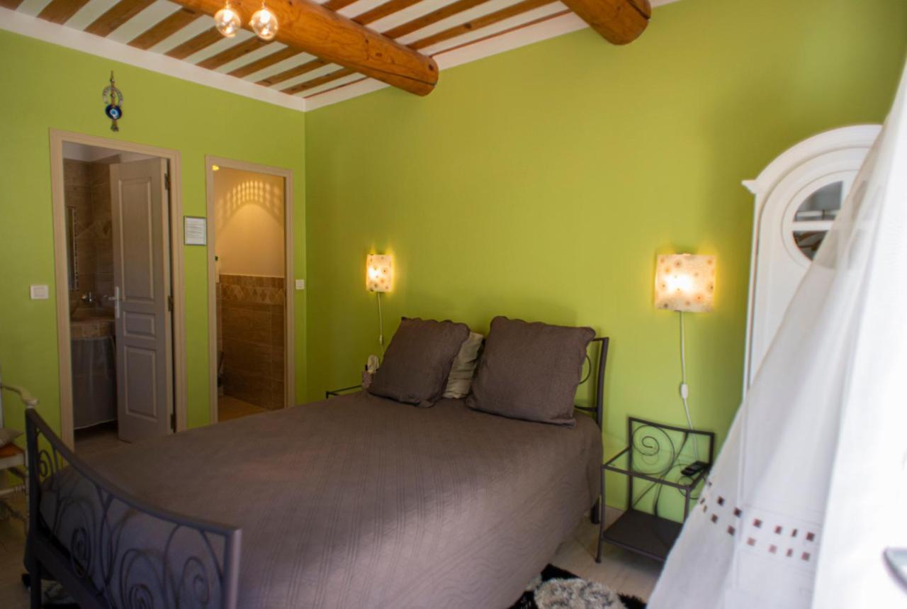 Bed and Breakfast Les Manaux en Provence à Roquevaire Extérieur photo