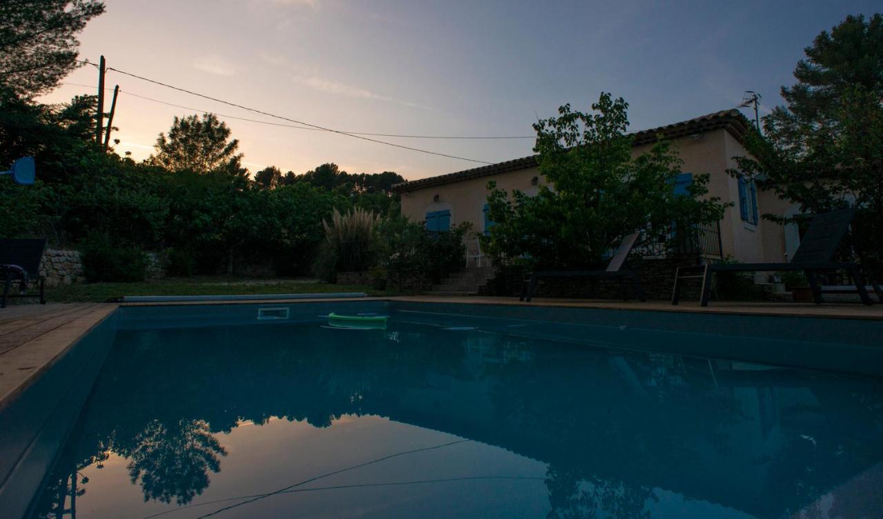 Bed and Breakfast Les Manaux en Provence à Roquevaire Extérieur photo
