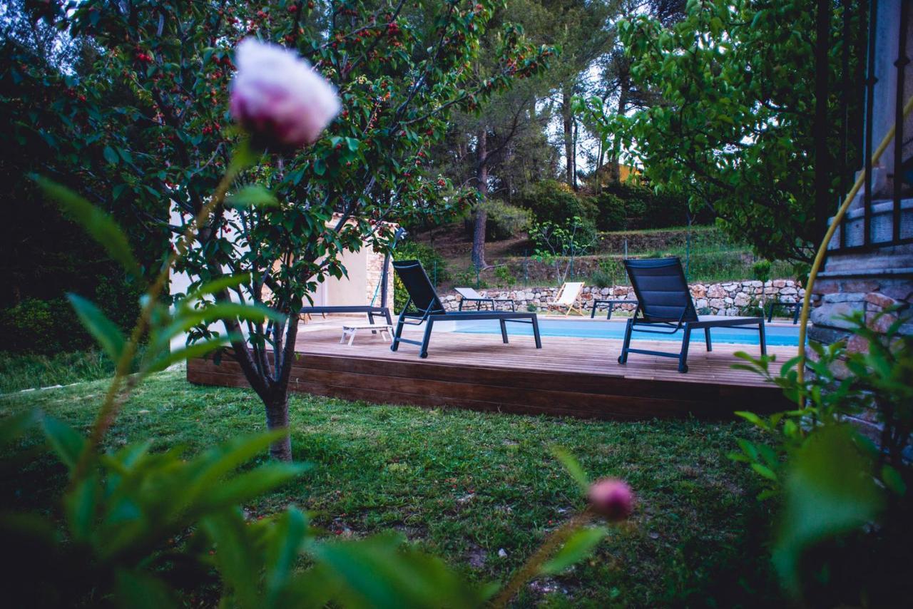 Bed and Breakfast Les Manaux en Provence à Roquevaire Extérieur photo
