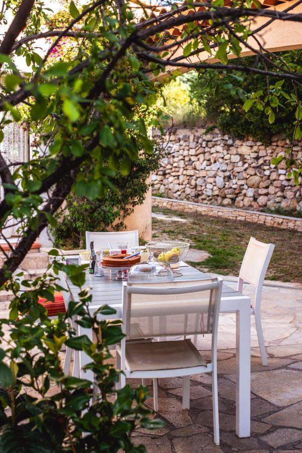 Bed and Breakfast Les Manaux en Provence à Roquevaire Extérieur photo